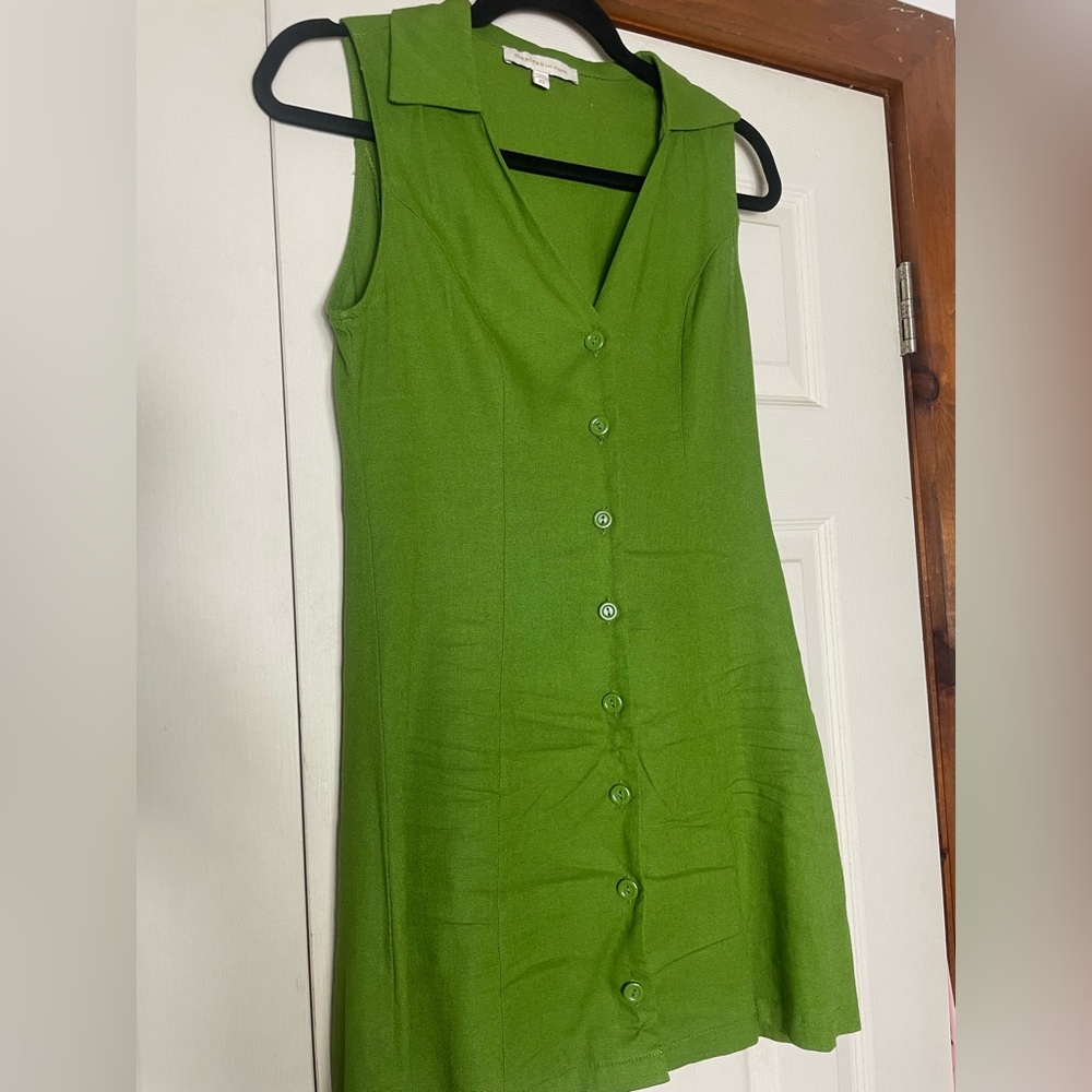 Elegant Green Button-Up Mini Dress